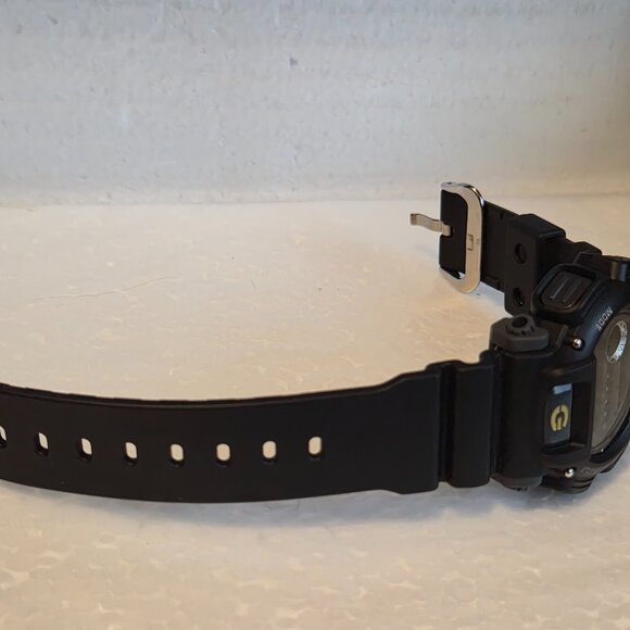 G Shock digital in nearly new condition. - Picture 7 of 10